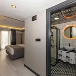 Hotel White Corner