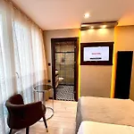 Hotel White Corner 3*