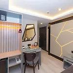 White Corner Hotel