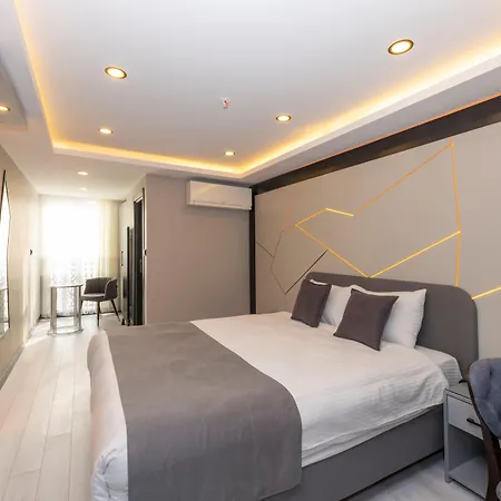 فندق White Corner 3*