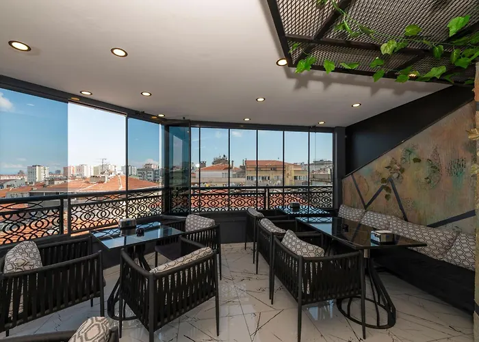 Hotel White Corner 3*