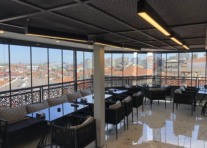 White Corner Hotel 3*