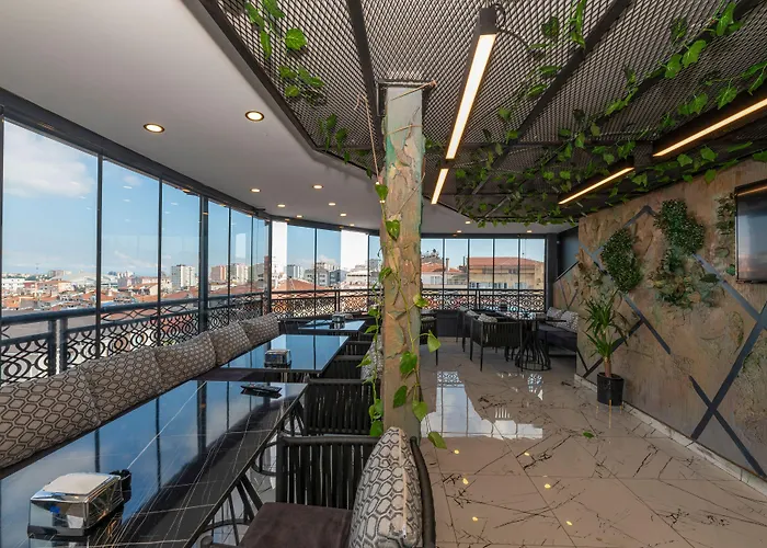 White Corner מלון 3*